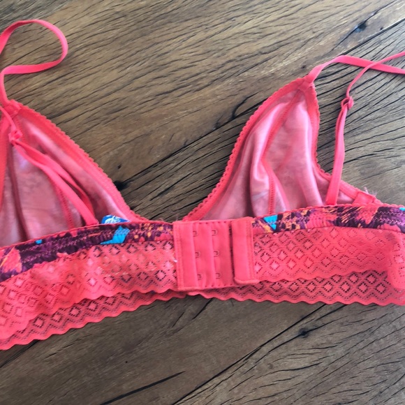Free People Bralette 34B - Picture 3 of 4